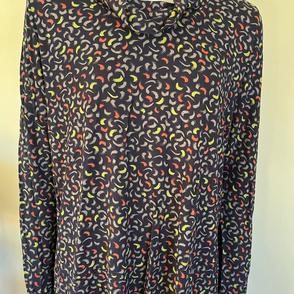 Long sleeve shirt